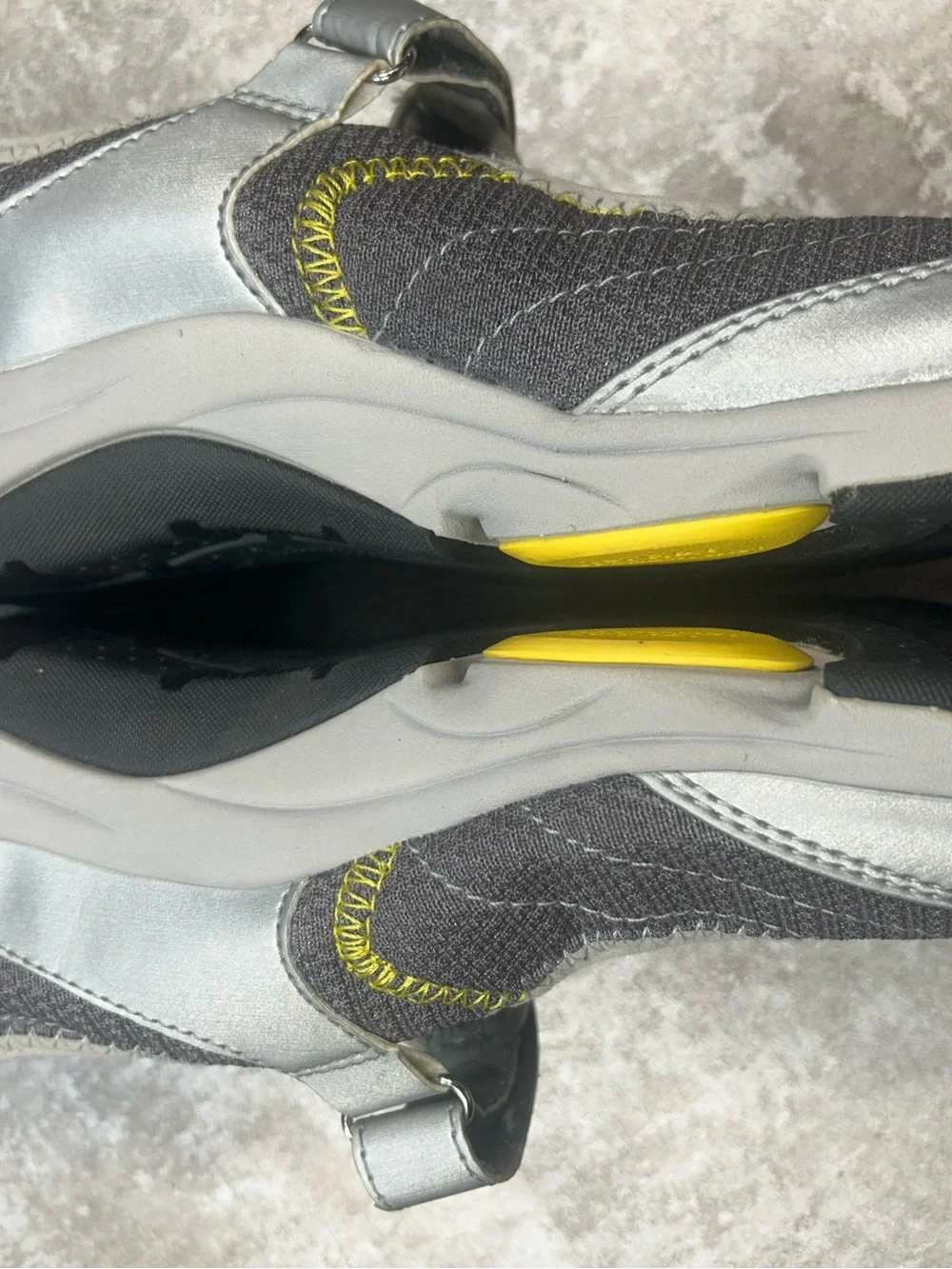 Vionic Mary Jane Gray Silver Yellow Comfort Walking Shoes Women’s Size 7